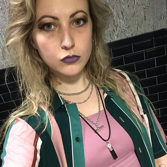 Meet your Posher, Savannah - Picture 4 of 4